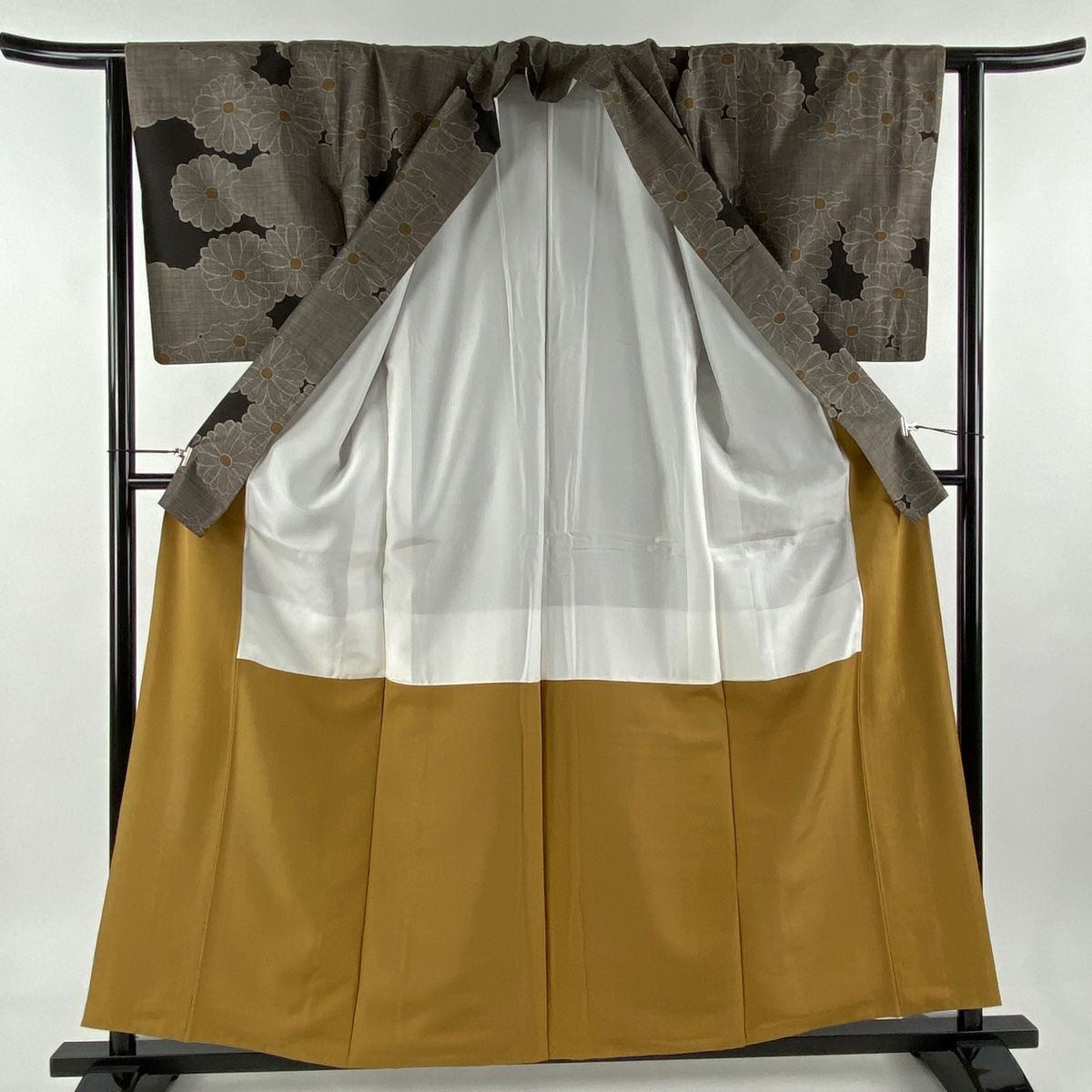 紬 身丈164cm 裄丈66cm M 袷 本場久米島紬 燕 流水 焦茶色 正絹 美品  