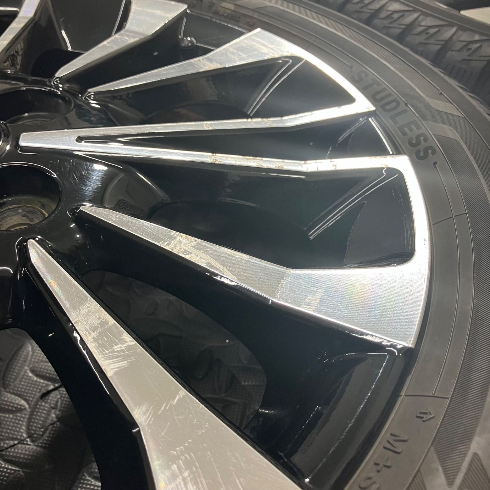 アイスガードIG60 ダイハツ純正アルミ