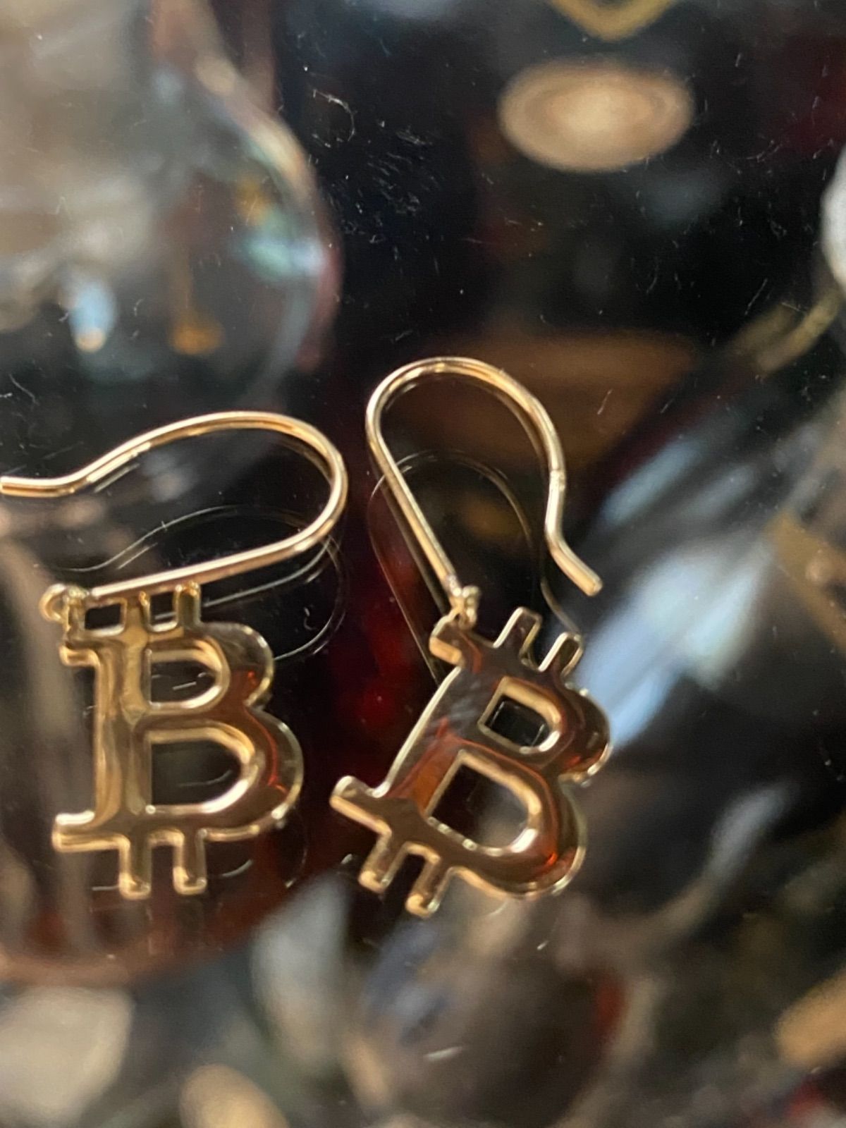 k18 ビットコインピアス BTC - メルカリ