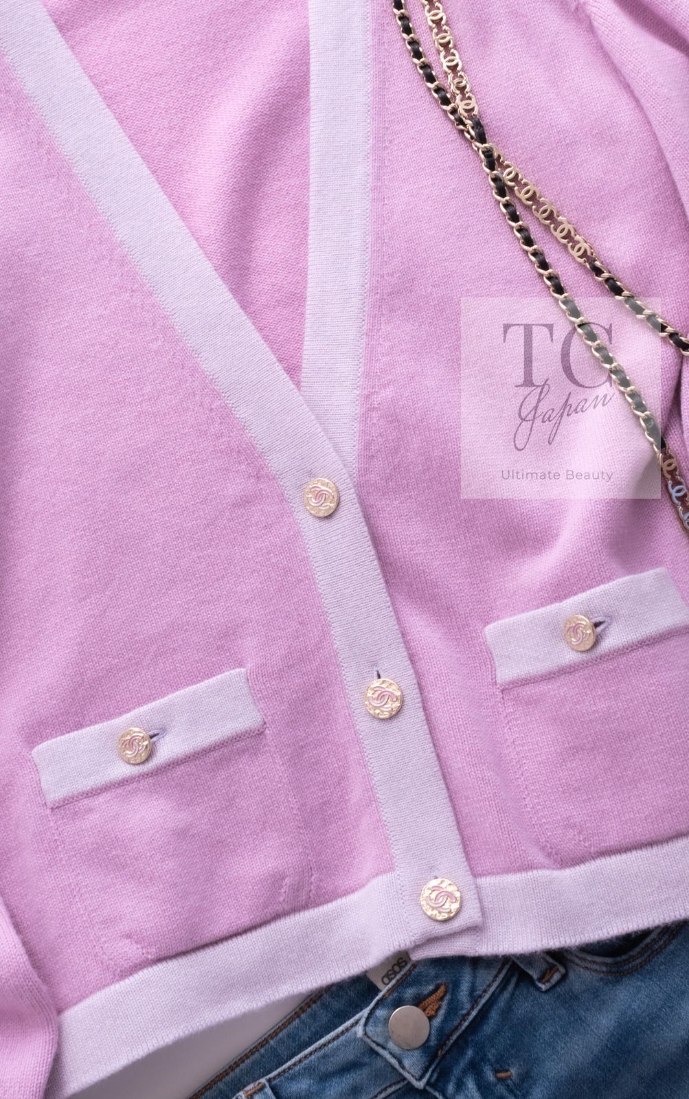 64万 シャネル カーディガン CHANEL 64万 パープル ピンク ココ マーク CC ボタン 春夏 カシミヤ 100% ニット 超美品 38 40 ランウェイ登場 64万 シャネル カーディガン CHANEL 64万 パープル ピンク ココ マーク