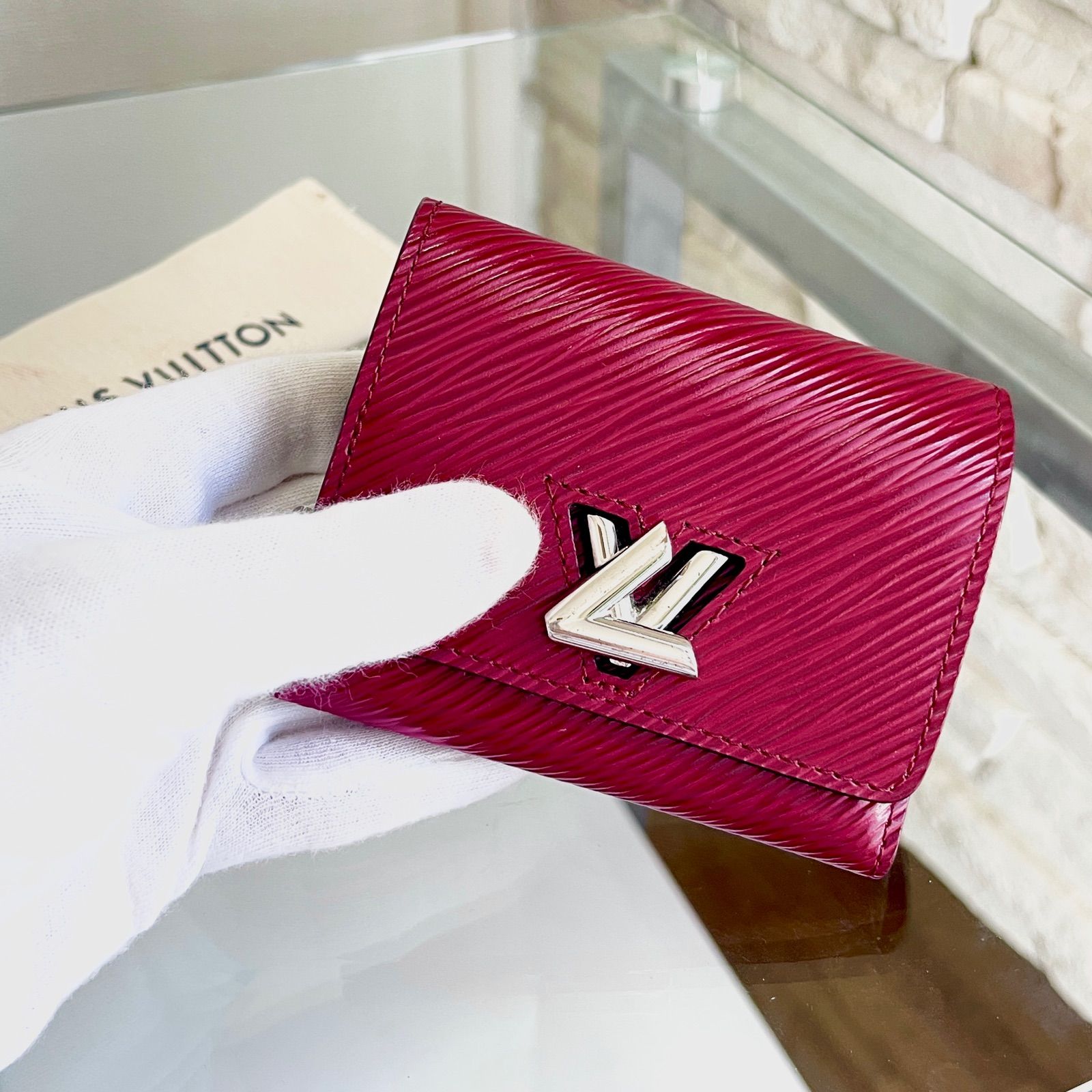 ヴィトン Vuitton ポルトフォイユ・ツイスト コンパクト XS おり財布