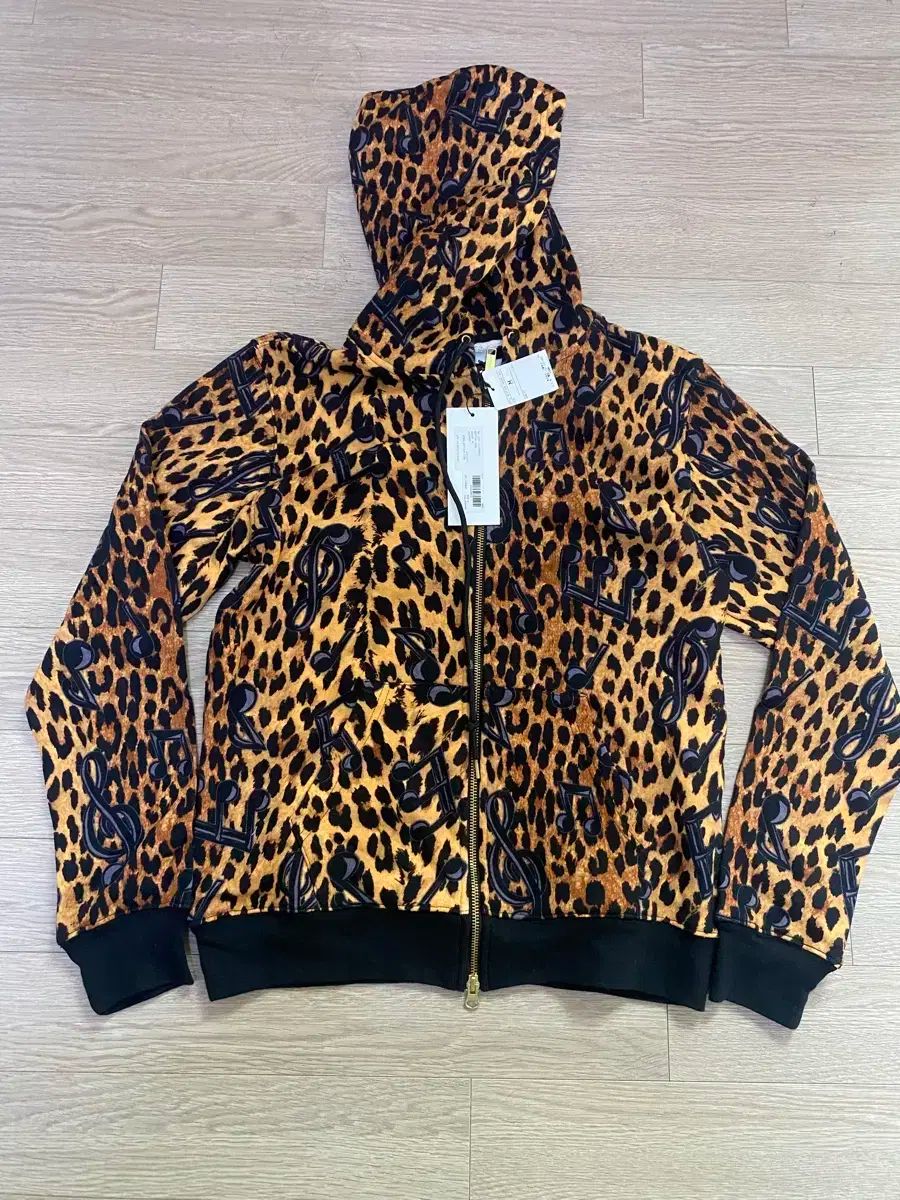 未使用 新品 JOYRICH レオパード ジップアップ フード M