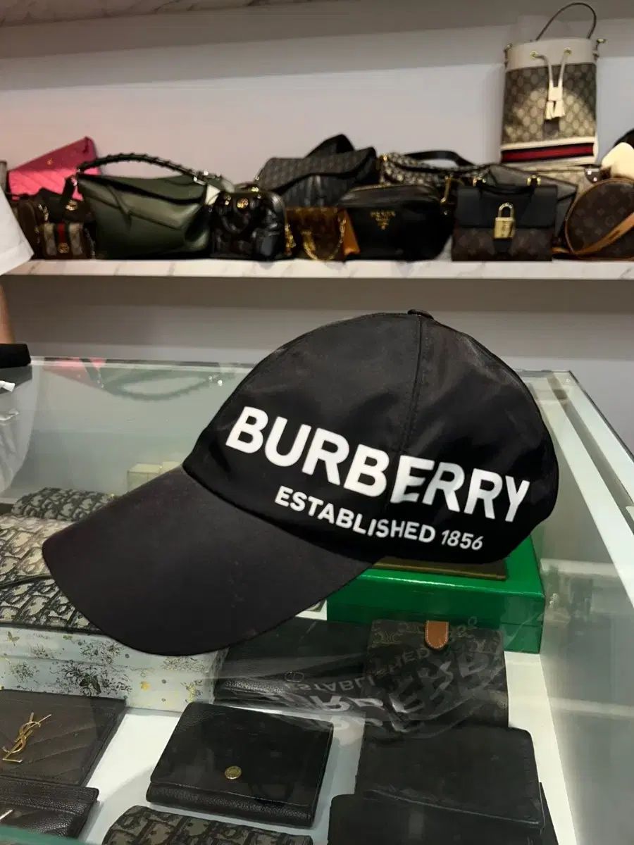 M ） BURBERRY(バーバリー) ホースフェリー レディース ボール