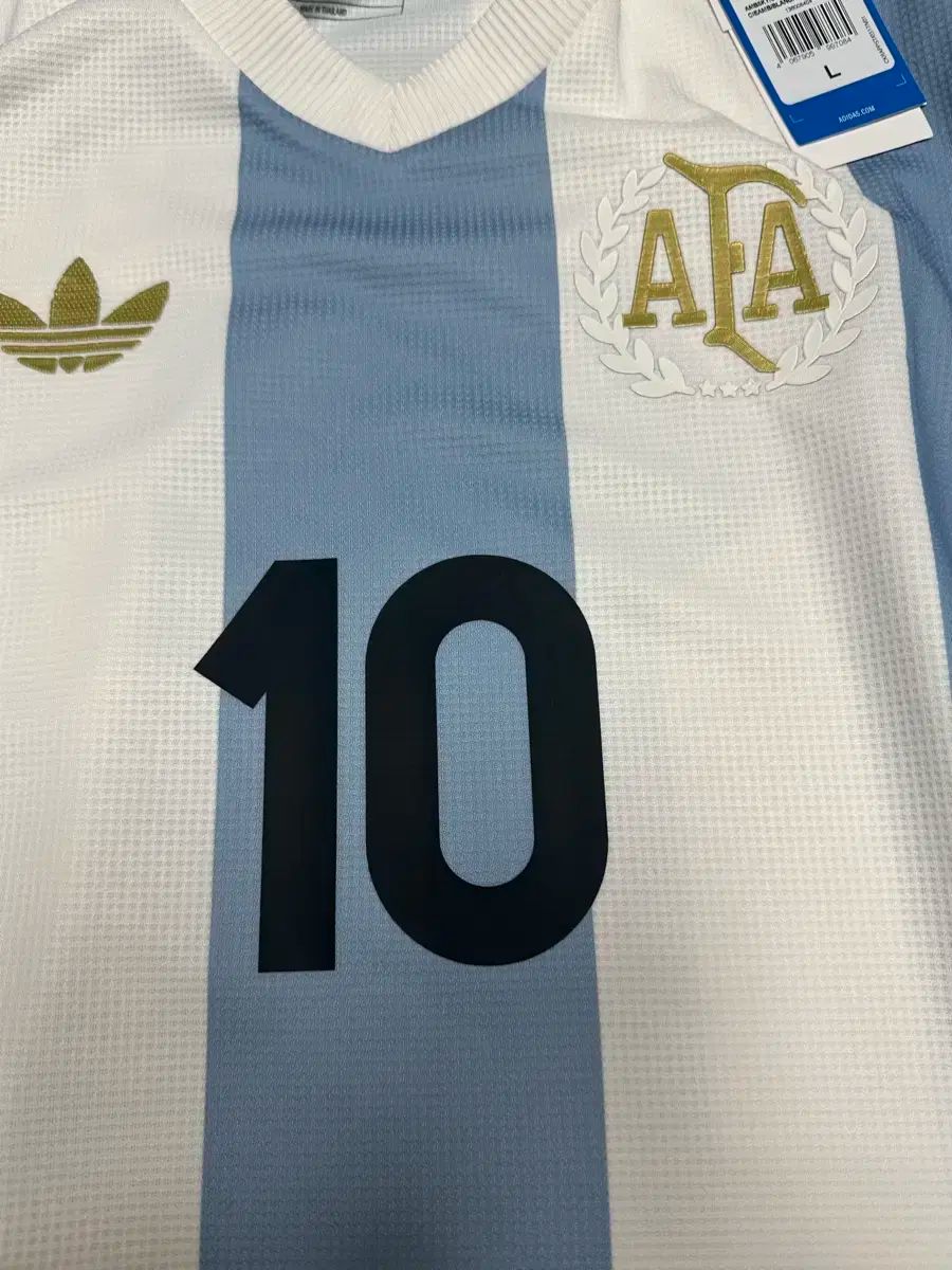 【メッシ直筆サイン入り】 アルゼンチン代表ユニフォーム 2022 メッシ直筆サイン入りアルゼンチン代表2022ホームユニフォーム