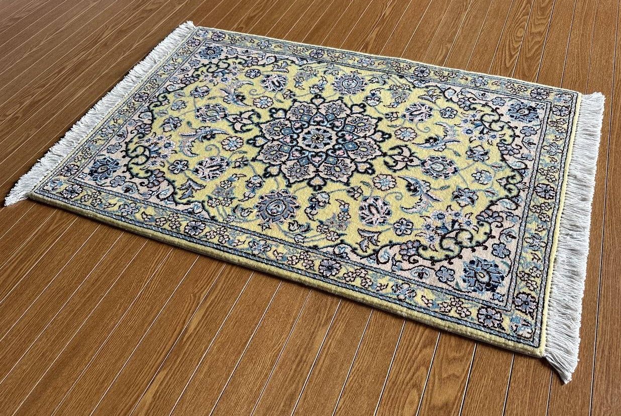 92×62】イラン直輸入ナイン産ペルシャ絨毯・カーペット・ラグ・マット