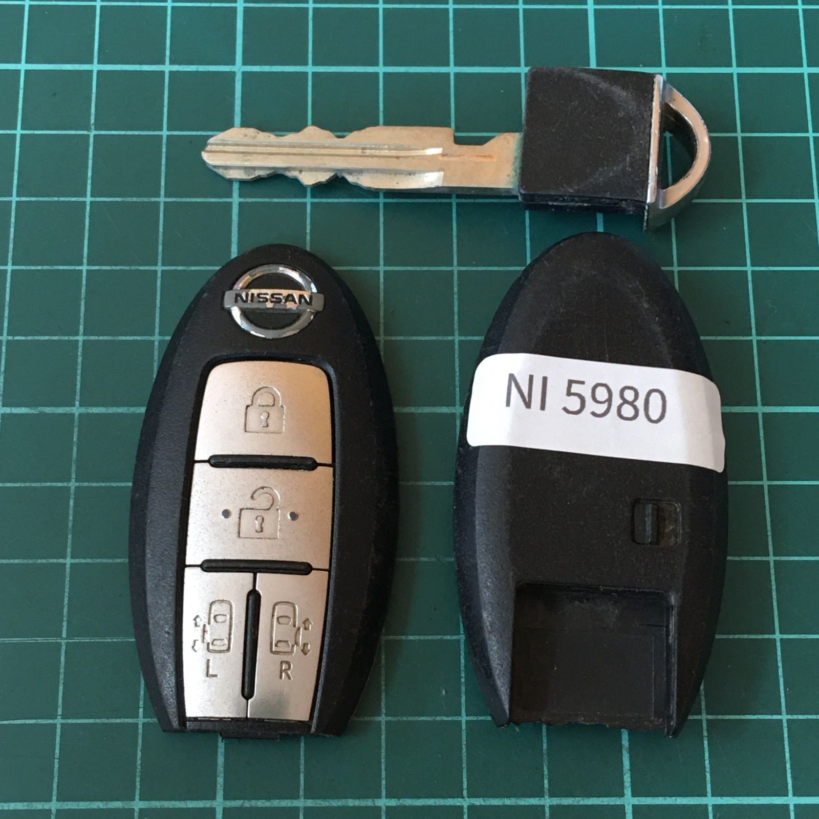 NI5980 基盤 BPA0M-11 日産 純正 スマートキー 4ボタン キーレス