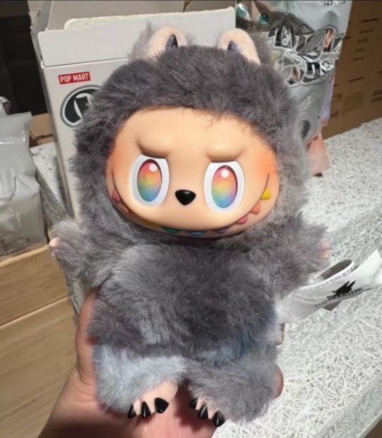 サマーセール ミニグランド バンドル 新しい未使用】LABUBU 3代目 Biginto MONSTERS THE キーホルダー ぬいぐるみ