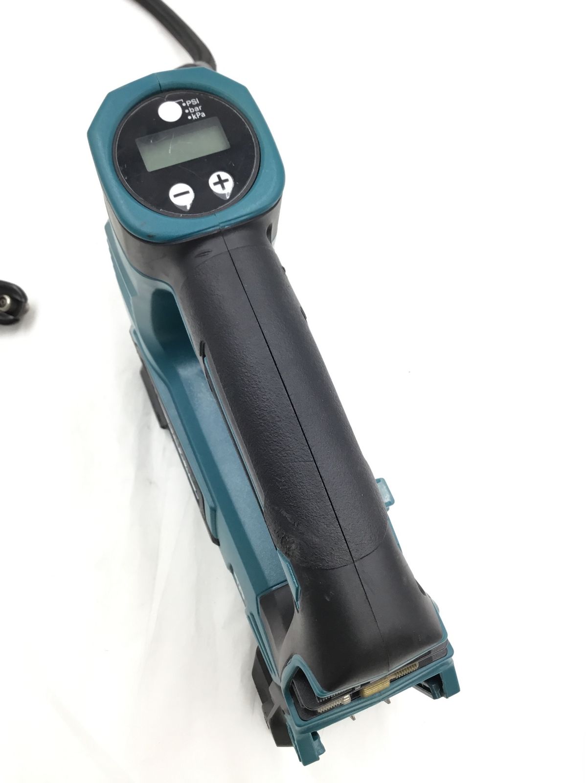 品】☆Makita/マキタ 10.8v充電式空気入れ MP100DZ [ITZIACI4WLLU