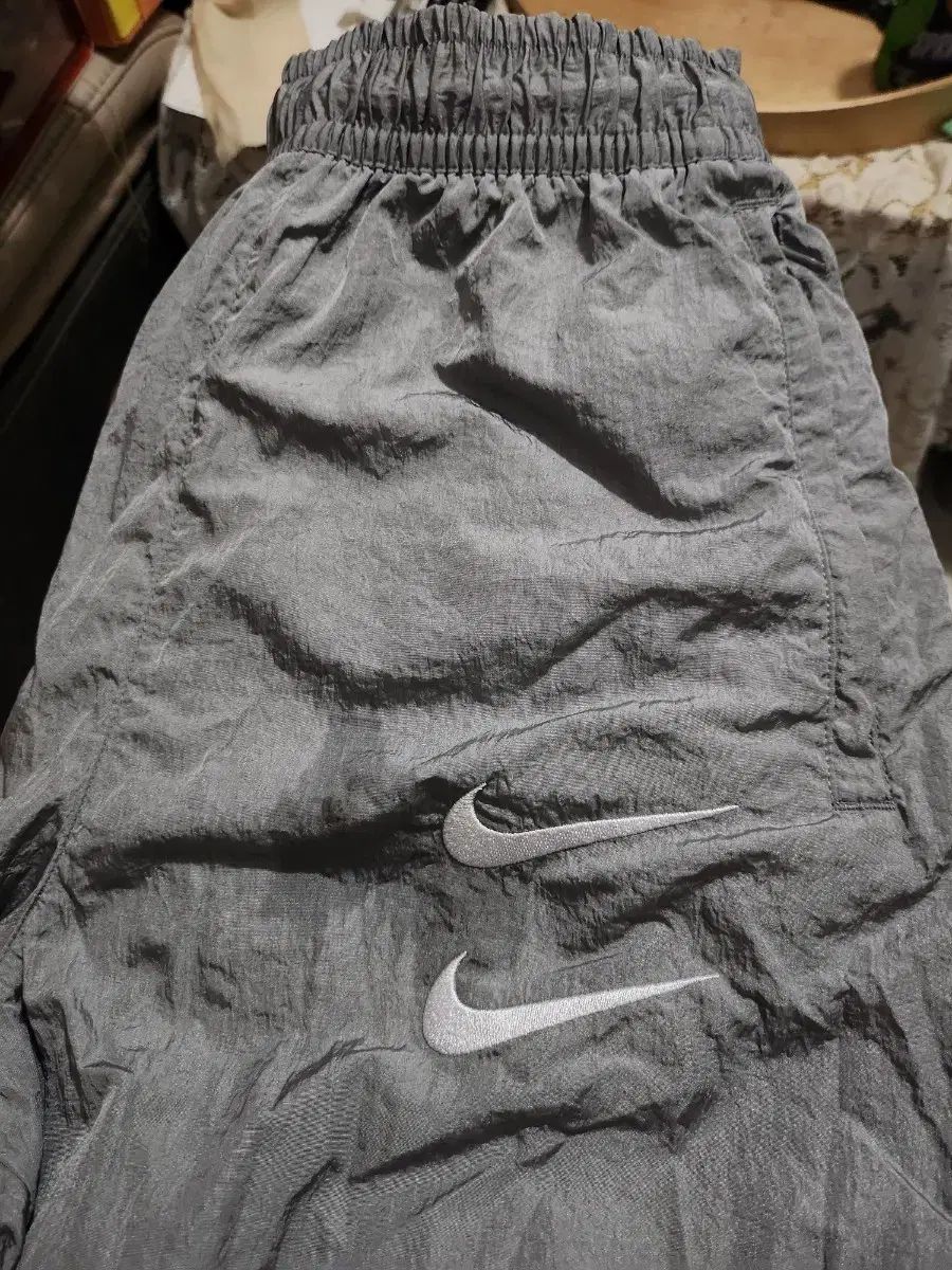 NIKE ナイキ スウッシュ ウーブン パンツ グレー 75 ズボン フルレングス パンツ ヴィンテージ スクール