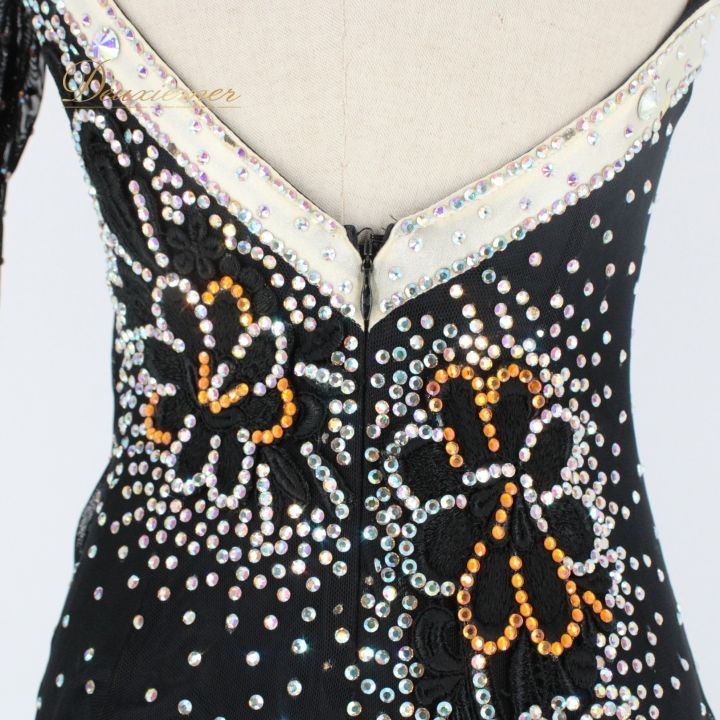 透け感 ブラック系