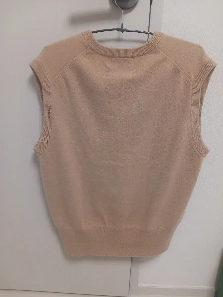 エクストリームカシミア ニットベスト