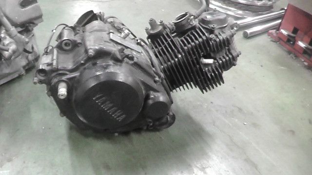 TW200 DG07J-027xxx の エンジン 1759190006