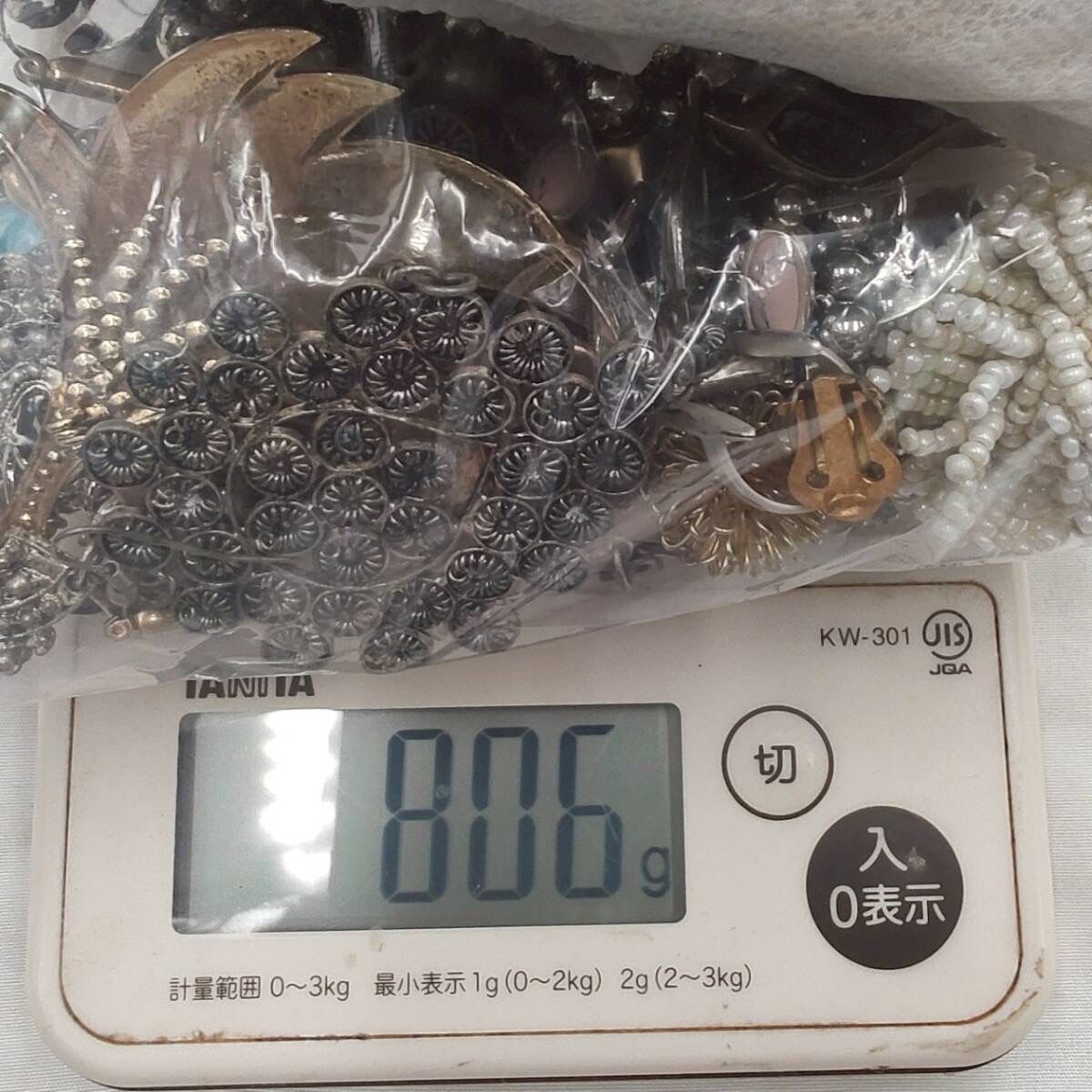 遺品整理　アクセサリー　ヴィンテージ　ごちゃ混ぜ　ジャンク ❗️✨ヴィンテージ風✨❗️】アクセサリー大量セット 約800g