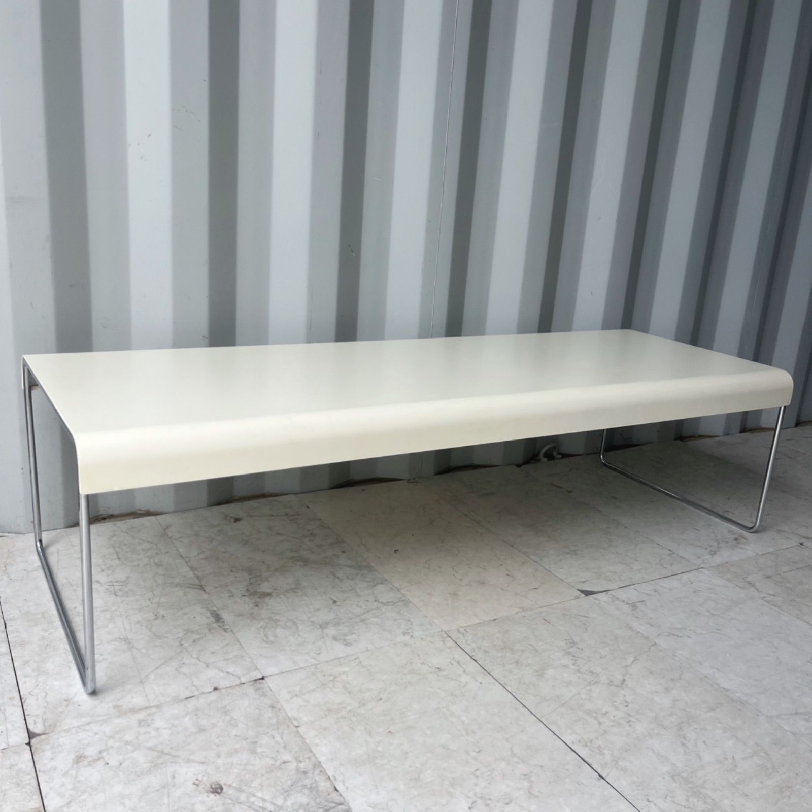 取付無料！カッシーナ ピエロ・リッソーニ ZAP ホワイトスチールロー