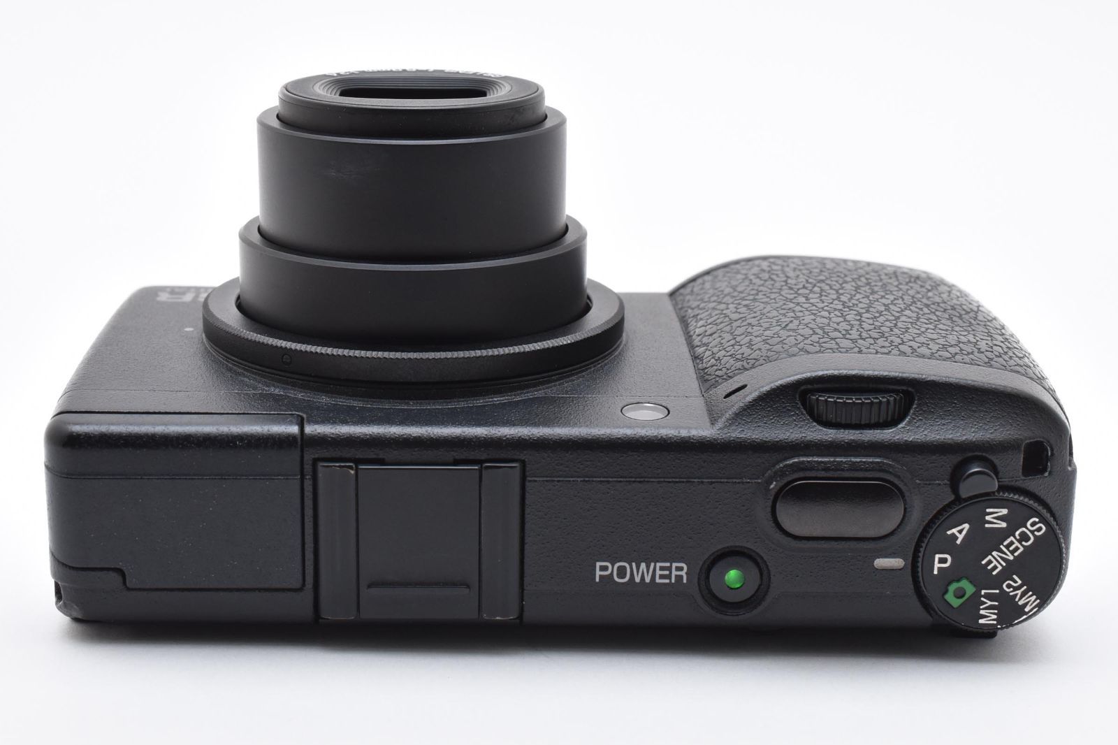 RICOH GR III ショット数 2841回 GRⅢ GRⅢx 比較レビュー / どっちを