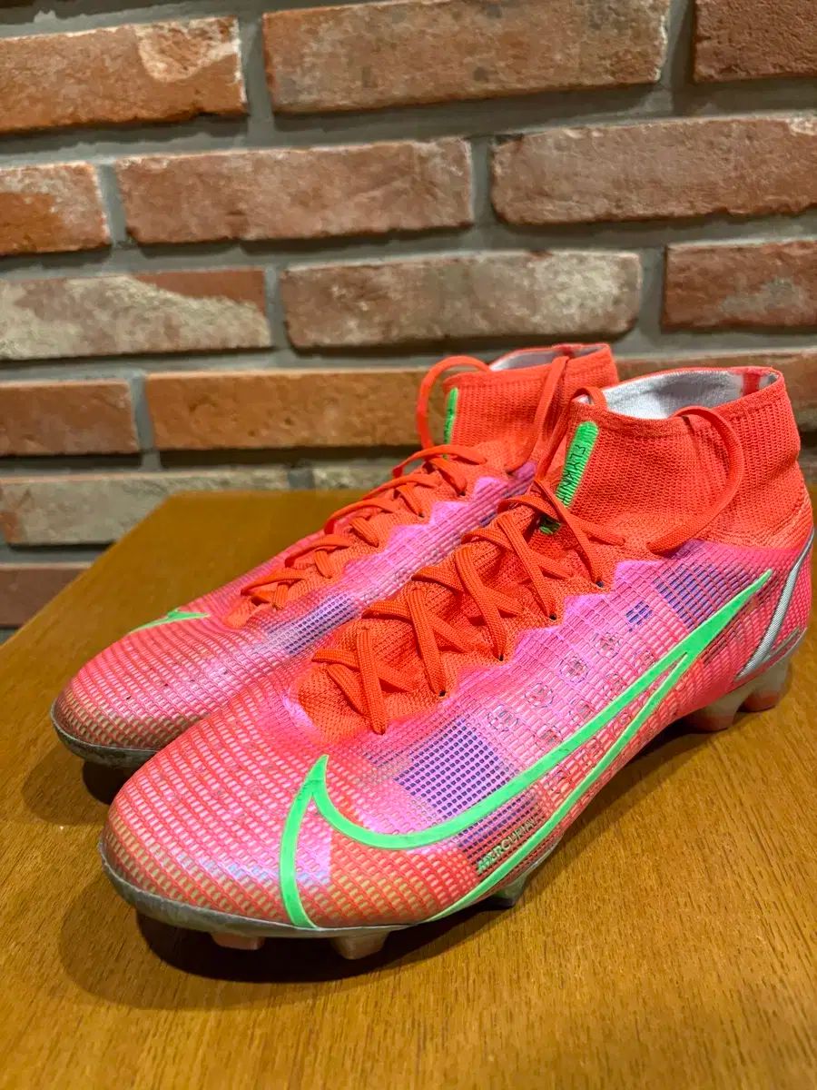 NIKE ナイキ スーパーフライ 8 fg