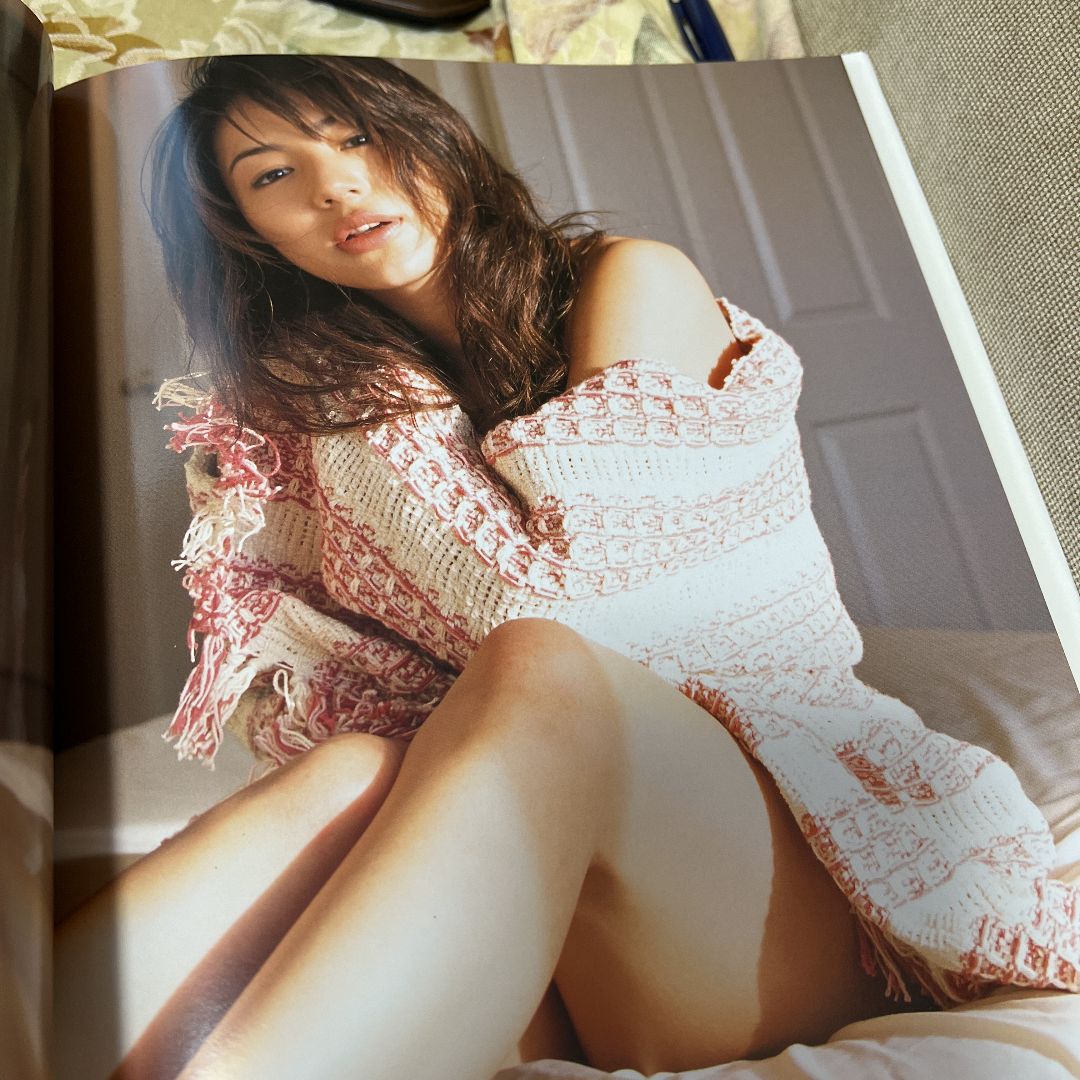 遥かに愛しい君のこと・・・井川遥ファースト写真集 - メルカリ