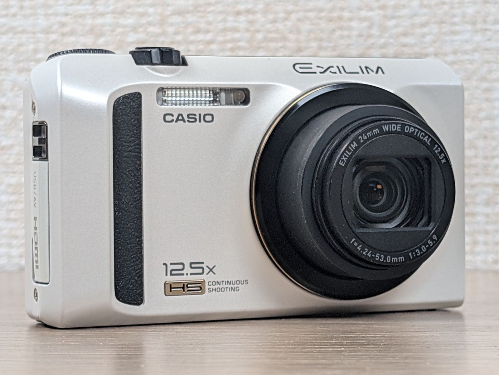 動作良好・すぐ撮影OK！】CASIO EXILIM EX-ZR100 ホワイト フルHD ハイ 