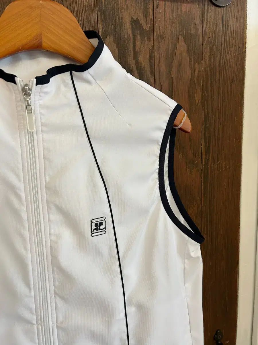 Courreges クレージュ