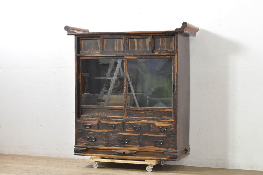 日本のアンティーク 茶箪笥 黒柿材