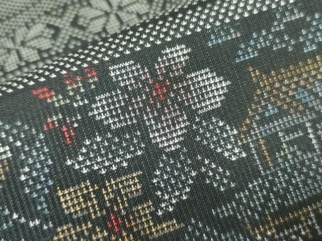 正絹本場大島訪問着　9マルキ　横段花文　⑧ 平和屋着物○本場大島紬 白大島 9マルキ 洋花文 丸宮織物謹製