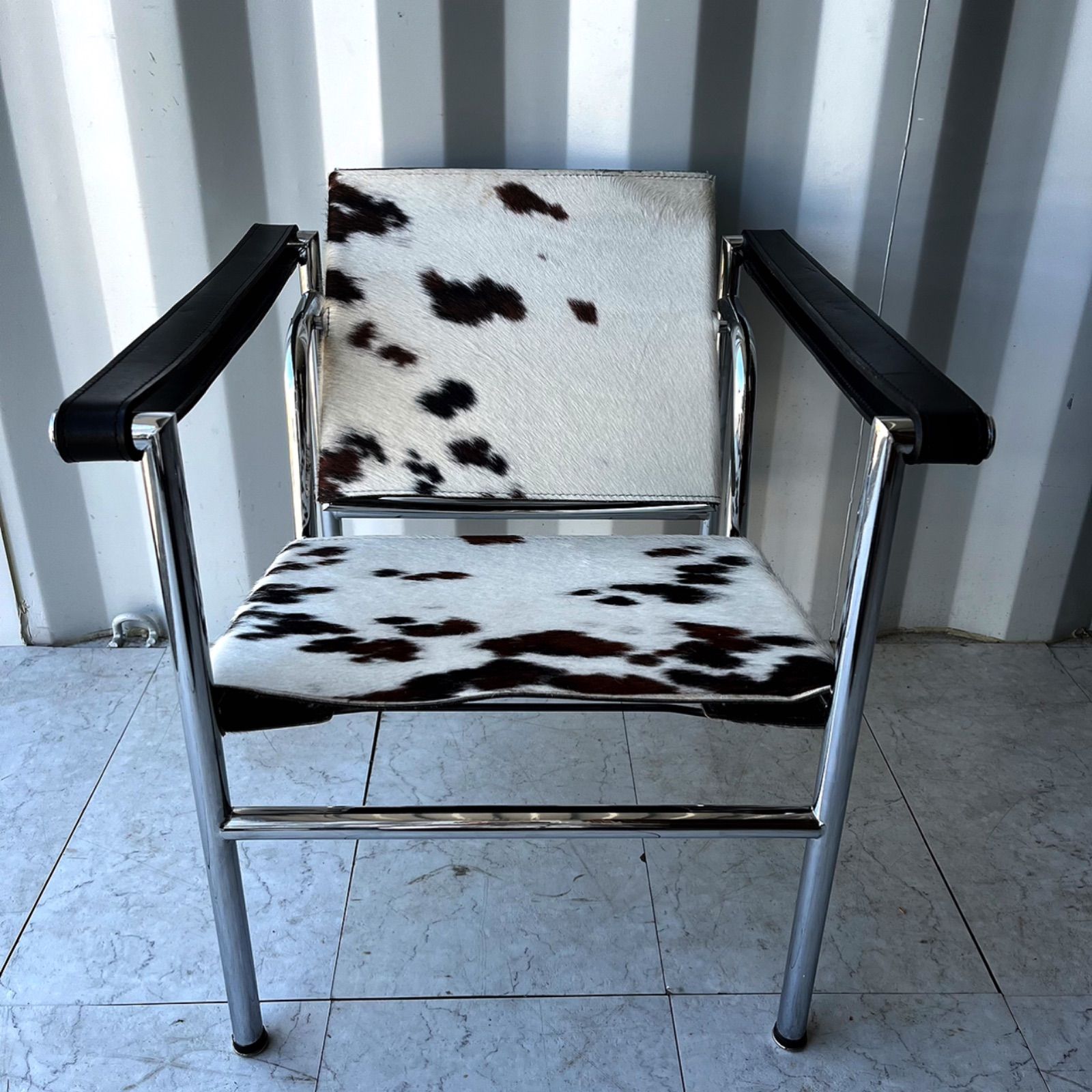 ル・コルビジェ LC1 スリングチェア リプロダクト 本革レザー ブラック