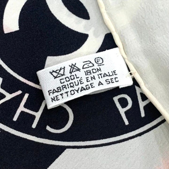 6298希少CHANELバッグモチーフ　大判スカーフシルク100% ココマーク CHANEL 大判スカーフ シルク100％約89×89☆ココマーク 、宝石柄
