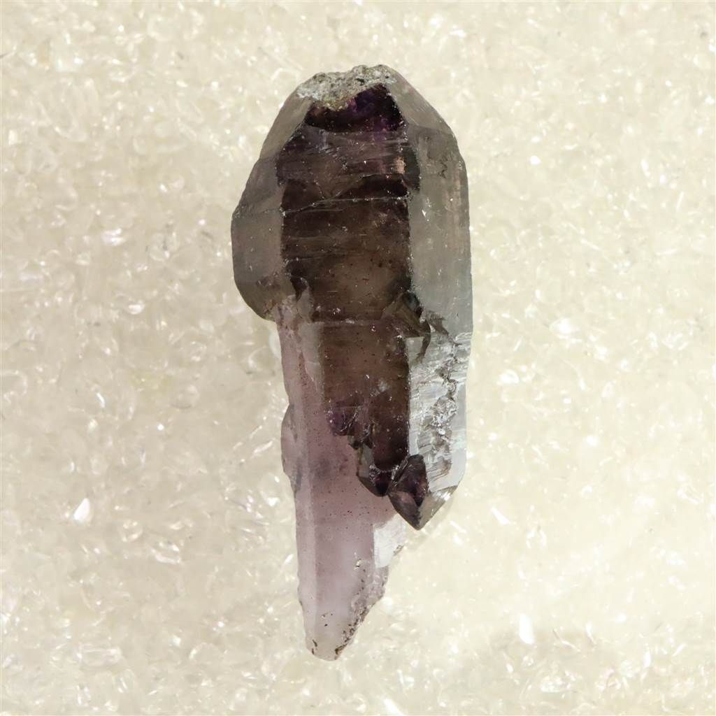 マダガスカル産アメジスト エレスチャル (スーパーセブン） 原石