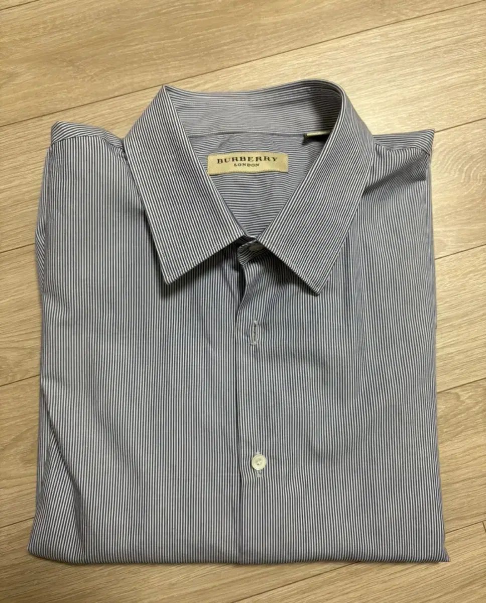 BURBERRY(バーバリー ) メンズ シャツ 105 サイズ ほぼ新品 1 会議用