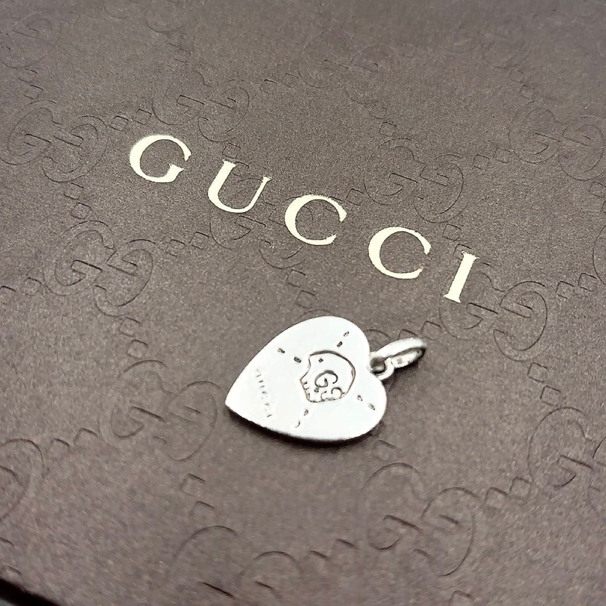 GUCCI ゴースト ハート プレート ネックレス グッチ トップ