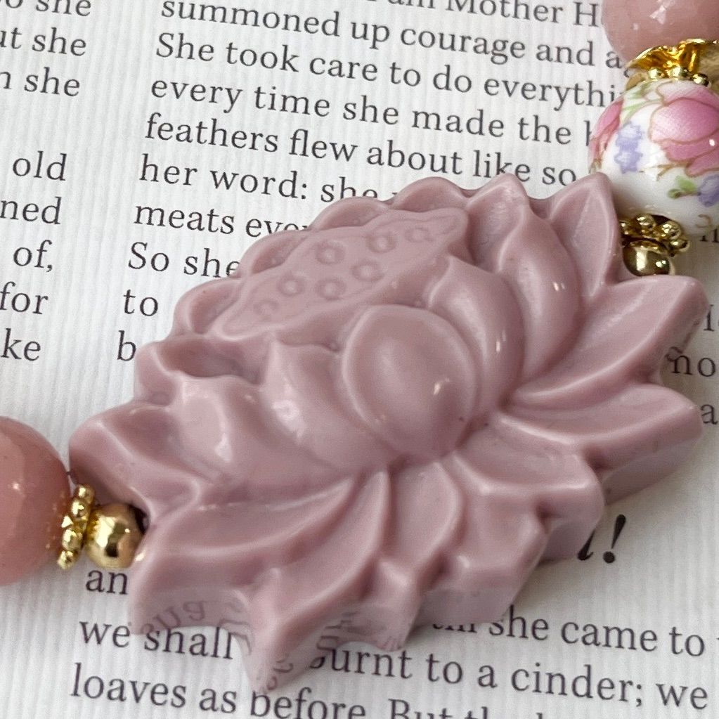 天然石 ピンクオパールとアラシャンのはすブレスレット - メルカリ