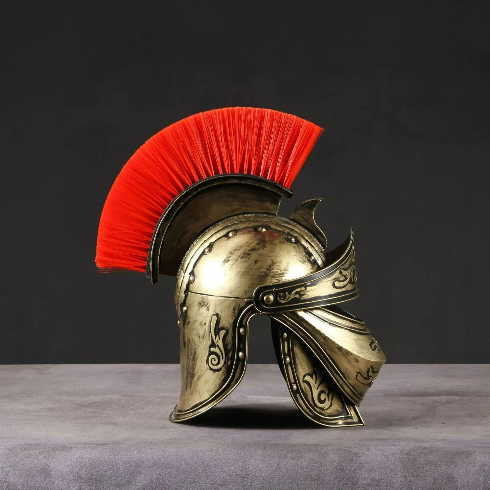 名作非売品五月人形 伝統的な武士の兜と刀のセット 五月人形日本刀の