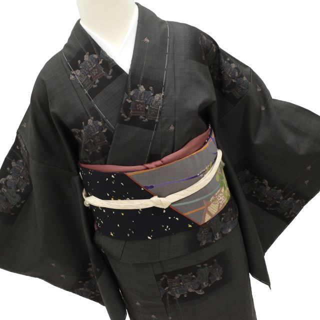 新古品！純泥染＊７マルキ＊本場大島紬＊タテ柄＊絣＊着物＊１６３ｃｍ＊裄６６ 新古品！純泥染＊7マルキ＊本場大島紬＊タテ柄＊絣＊着物