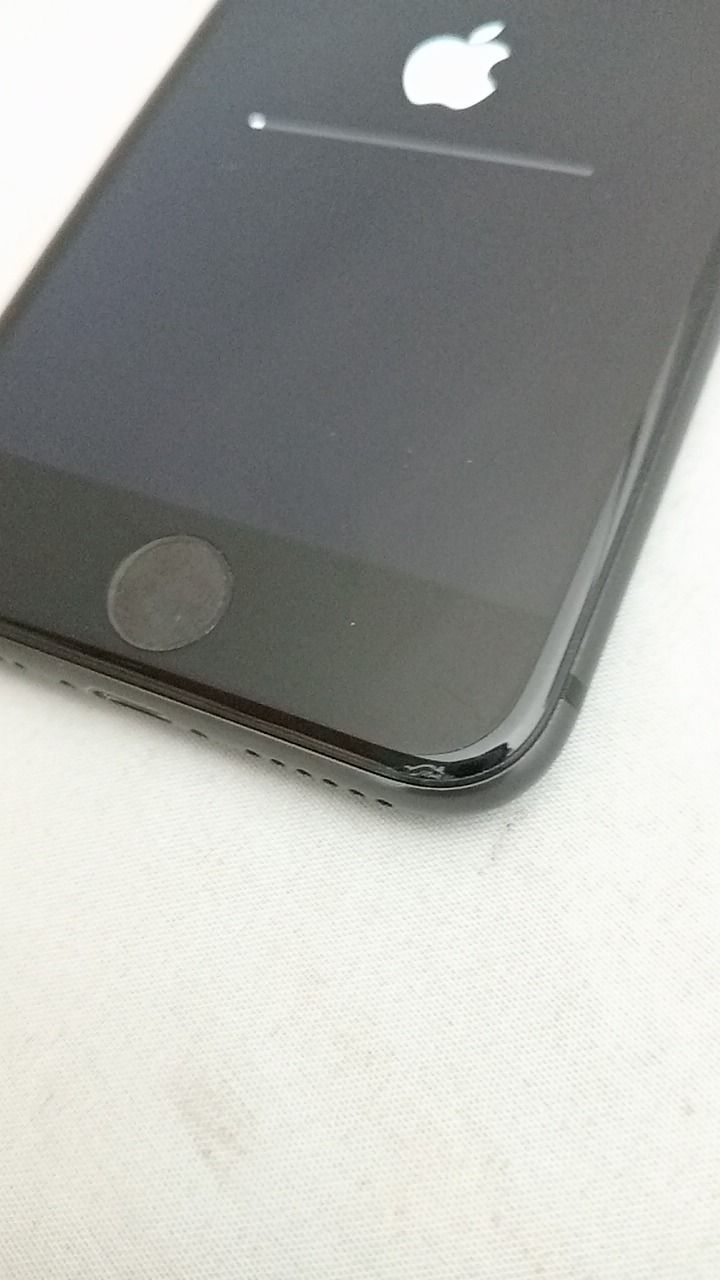 動作確認済！　iPhone8　A1906　64GB　本体　ブラック 　SIMフリー　箱　充電アダプタ　245986438 動作確認済！ iPhone8 A1906 64GB 本体 ブラック SIMフリー 箱 充電