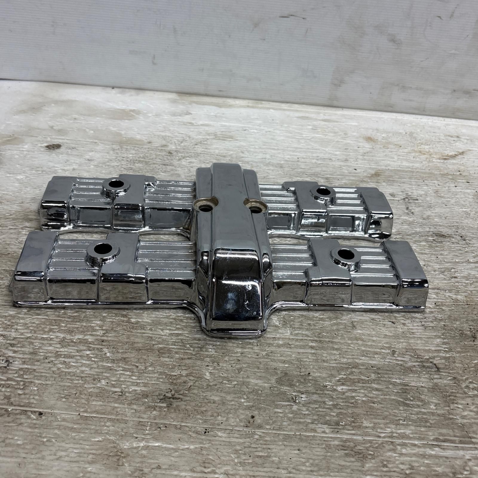 CBX400F シリンダーヘッドカバー