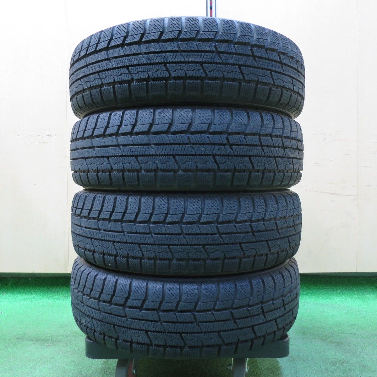 送料無料] 超バリ溝！22年！キレイ！ほぼ10分☆スタッドレス 165/65R14 