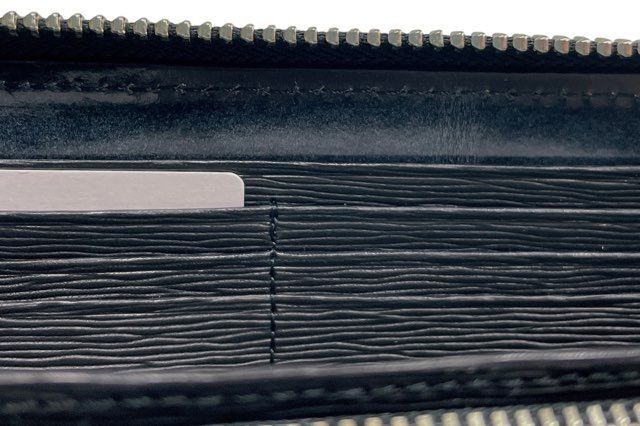 未使用 ヴィヴィアンウエストウッド 財布 ラウンドファスナー ブラック  