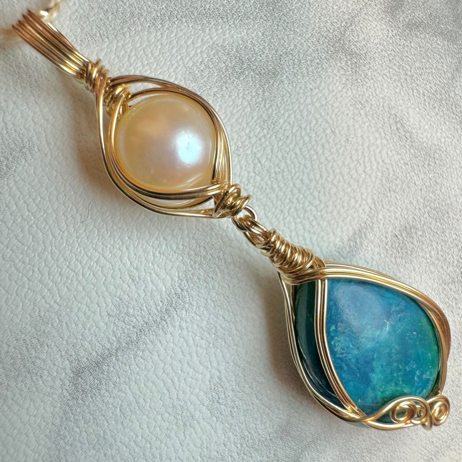 木彫り 農民美術 木端人形 アイヌ 夫婦 小熊 鮭 2体セット アイヌ