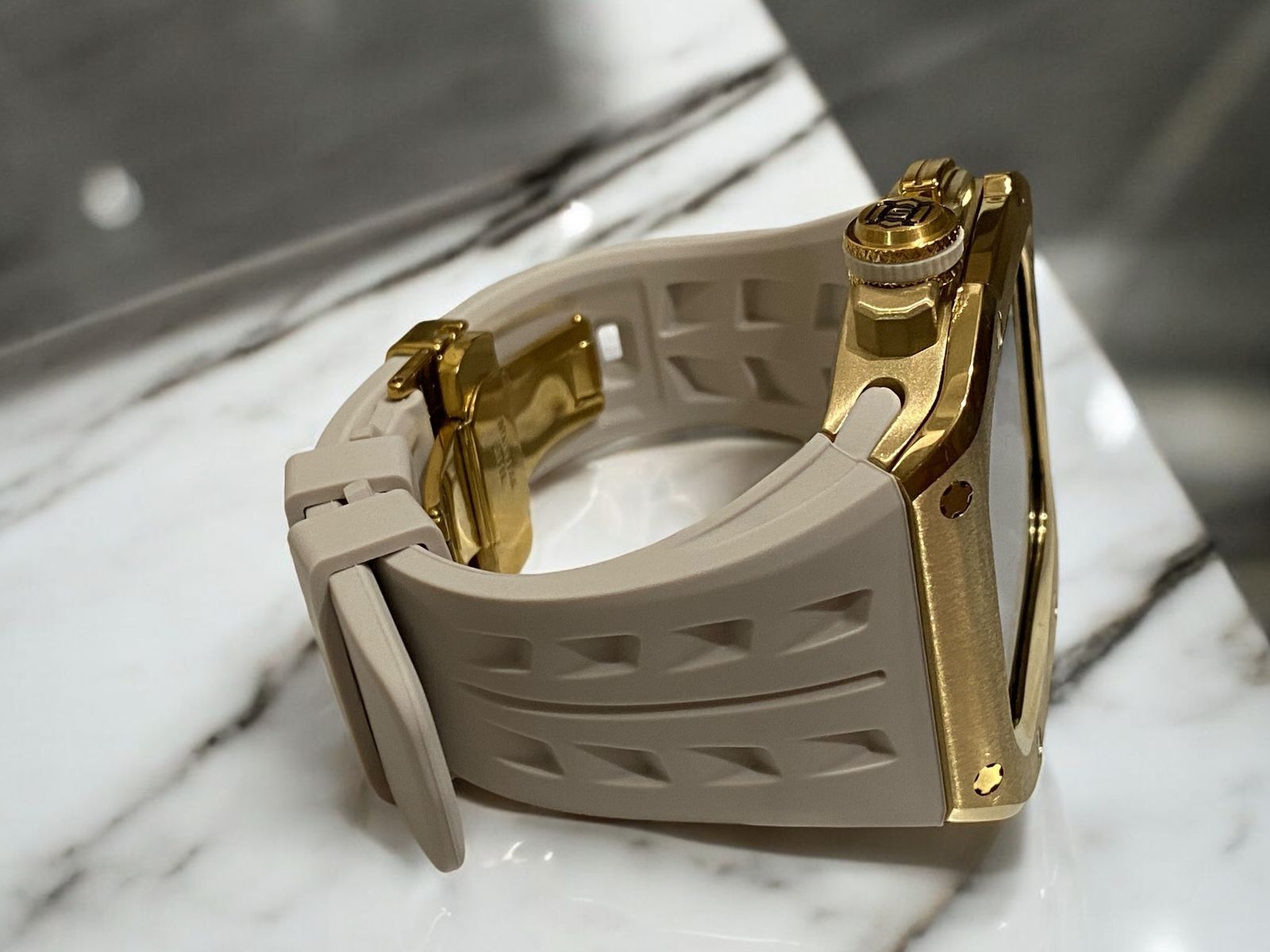 アップルウォッチカバーケースApple Watchラバーバンドベルト