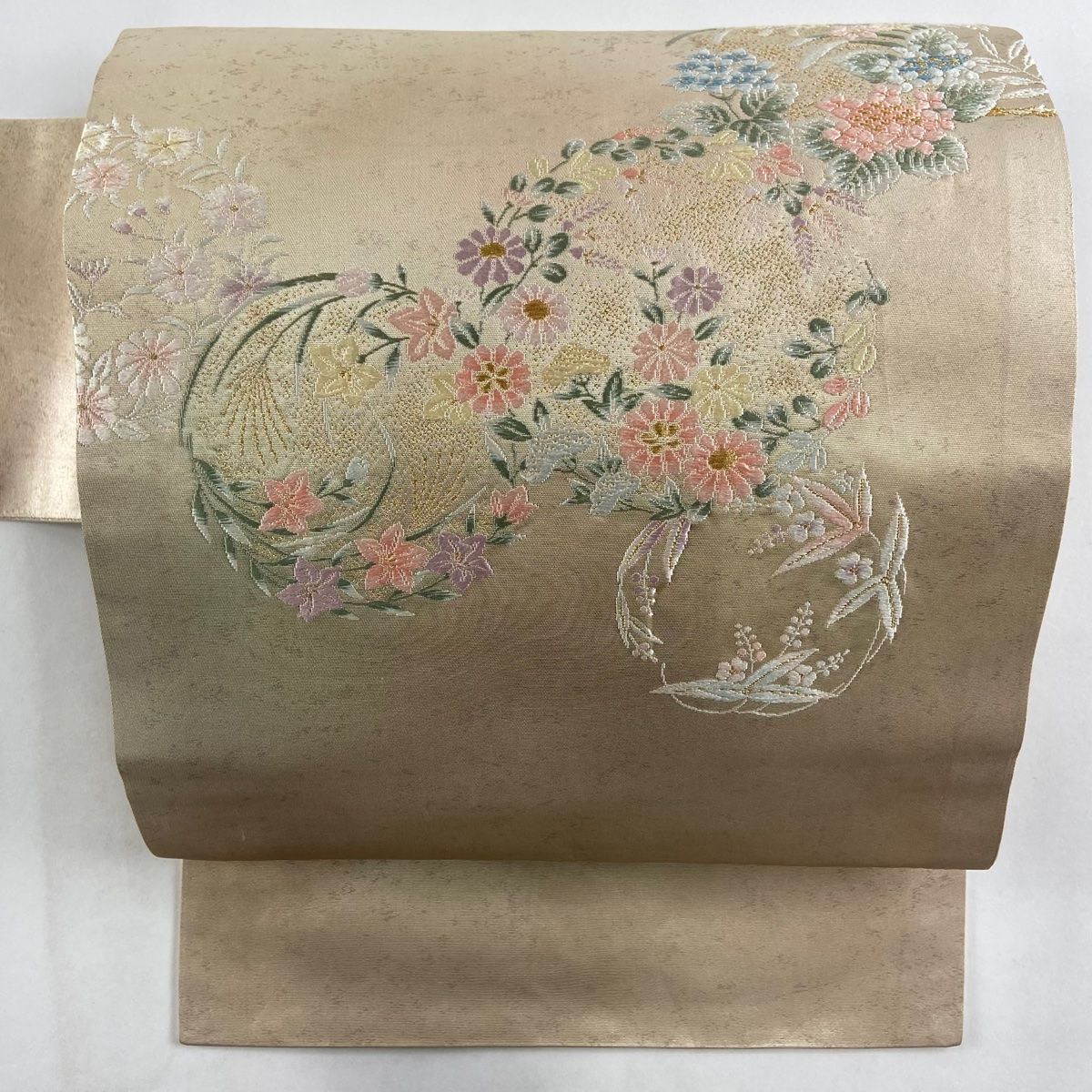 名古屋帯 美品 優品 花丸文 刺繍 金糸 薄オレンジ 正絹 【中古 