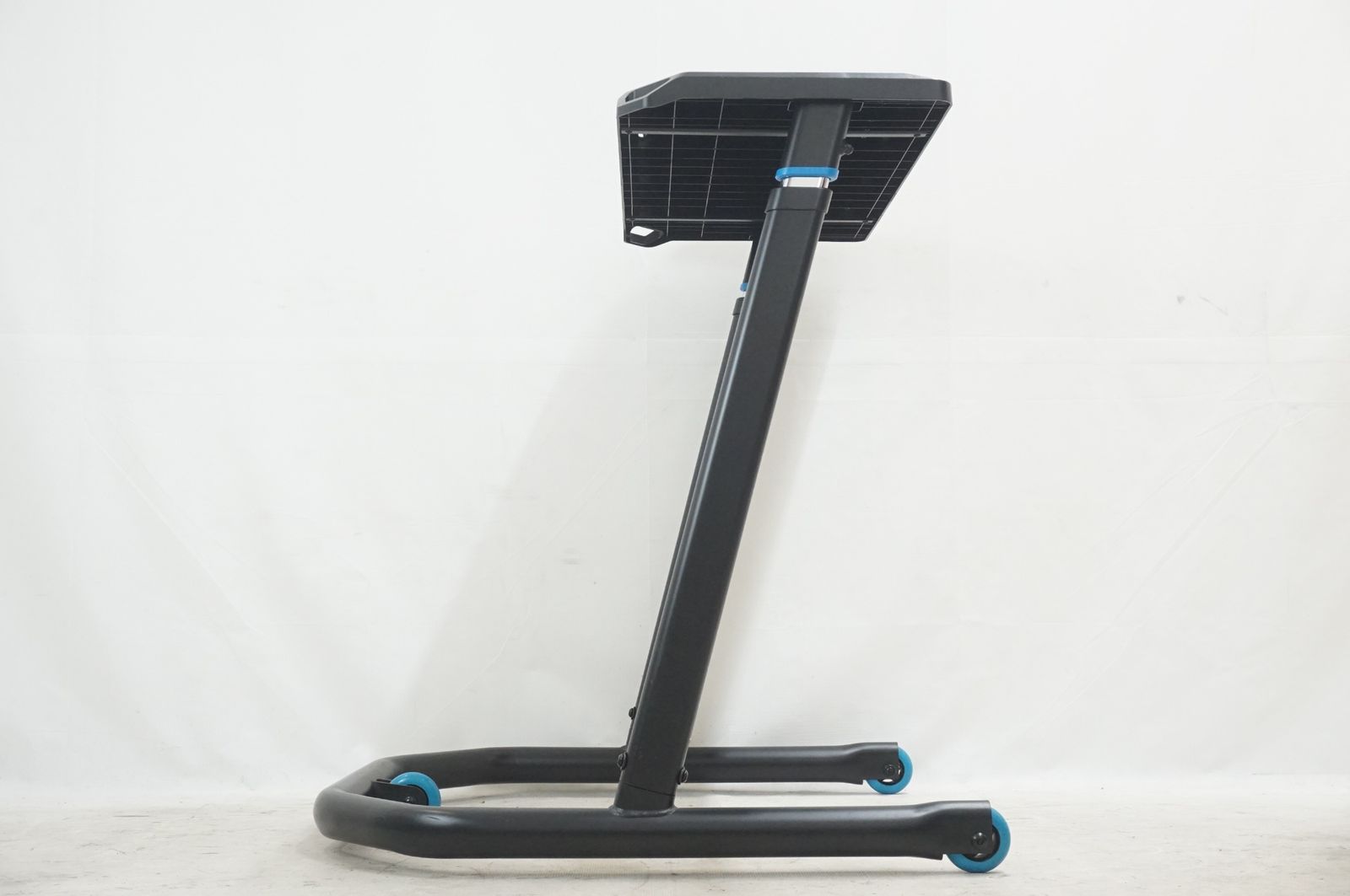 WAHOO ワフー KICKR インドアサイクリングデスク | バイチャリ福岡店