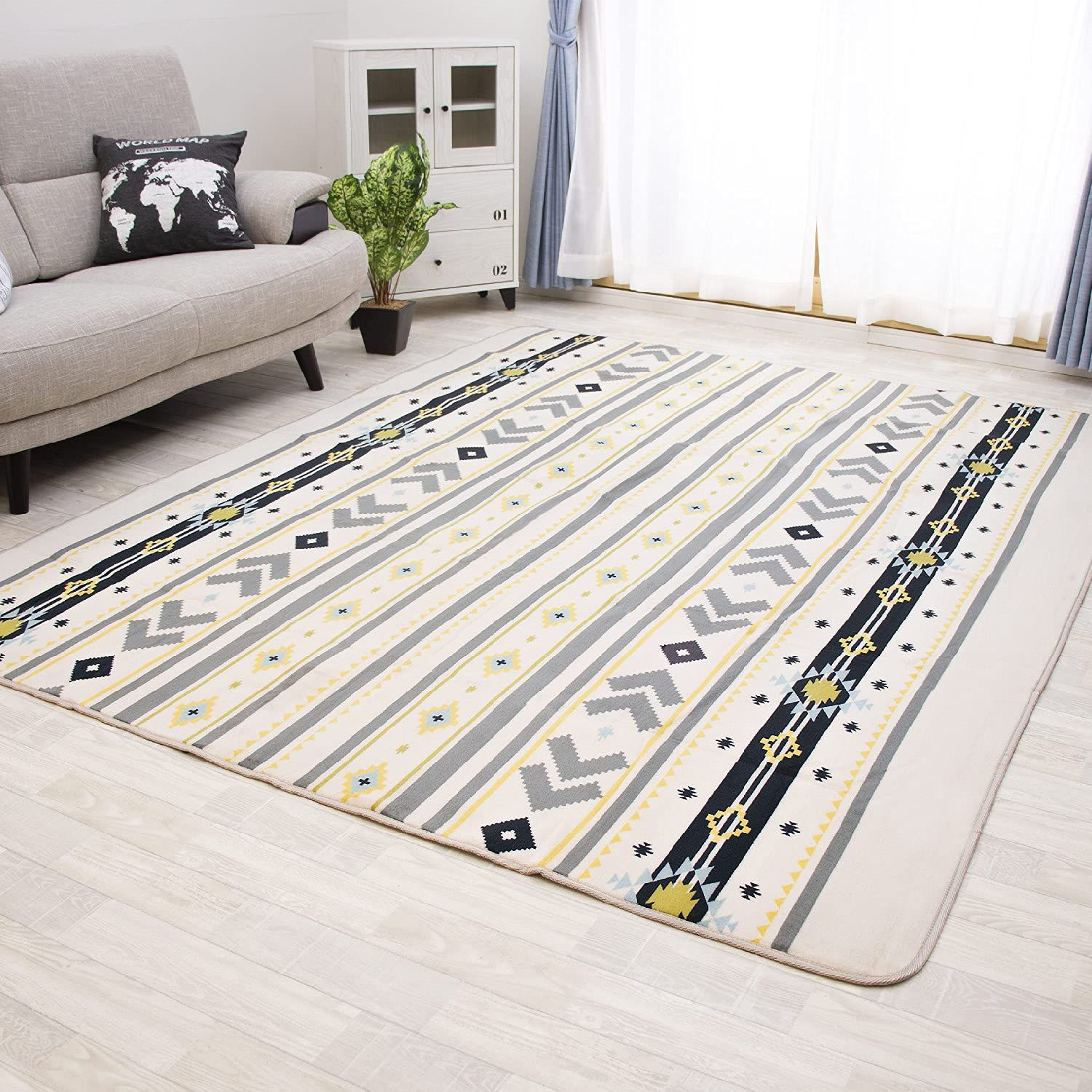 フリーリー カーペット ラグ 滑り止め付 選べる28 200×250cm 約3畳 軽量設計 超高密度マイクロファイバー生地使用 丸洗いOK オールシーズン快適に使用 ネイティブ ベージュ