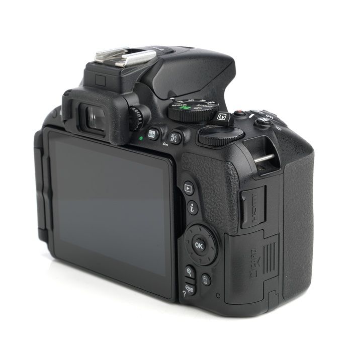 中古】(ニコン) Nikon D5500 ボデイ ブラツク 中古】 【良品】 ニコン  