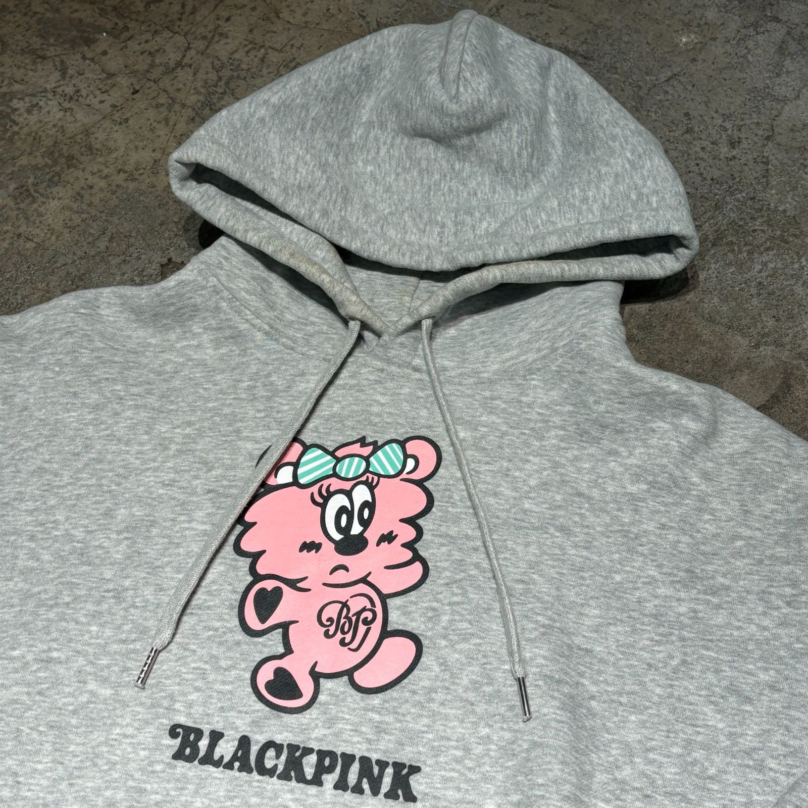 BLACKPINK　VERDY　ポップアップ　 パーカー　 Mサイズ BLACKPINK×VERDY パーカー ブラックM サイズ
