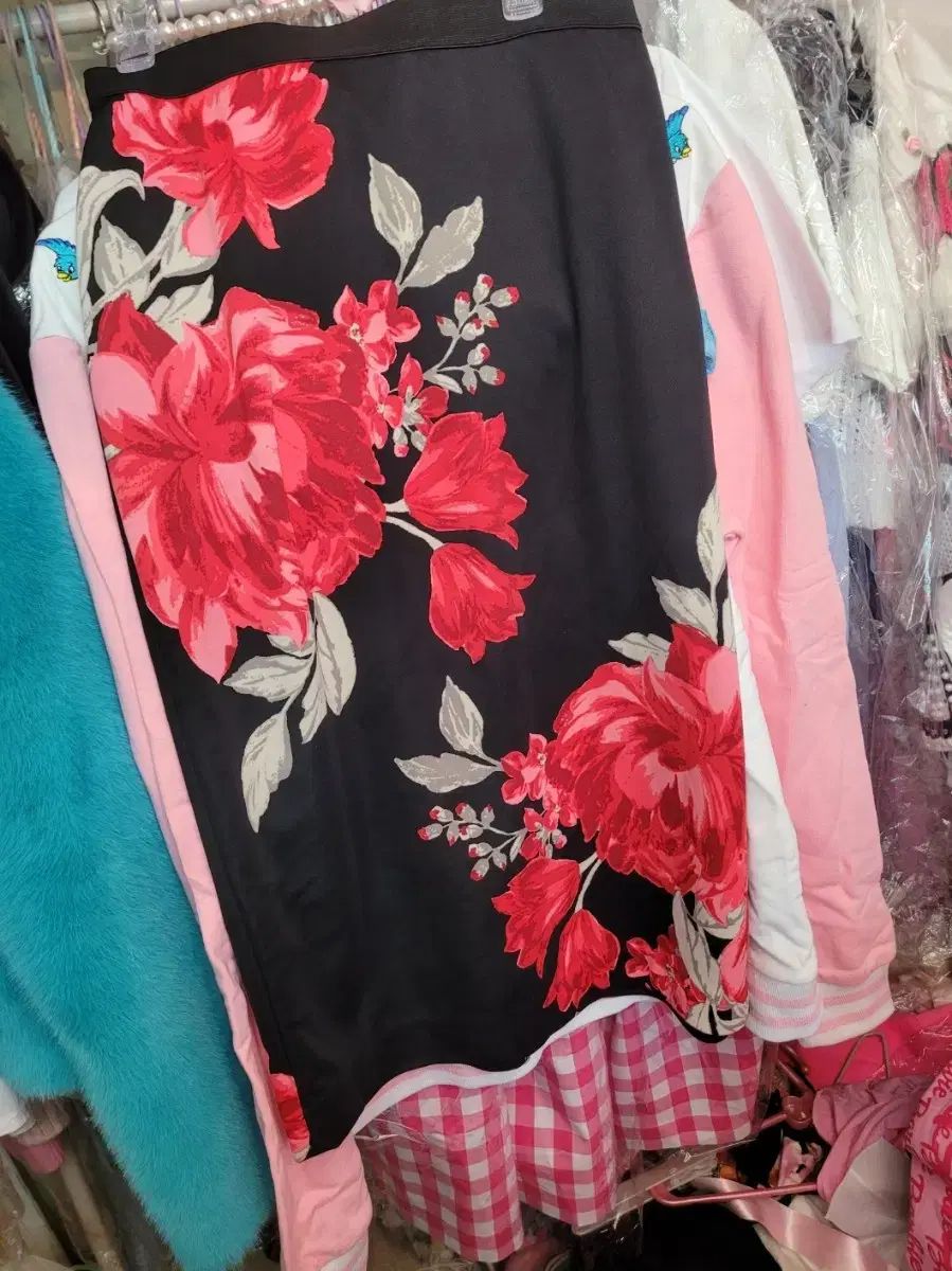 輸入ローズスカート