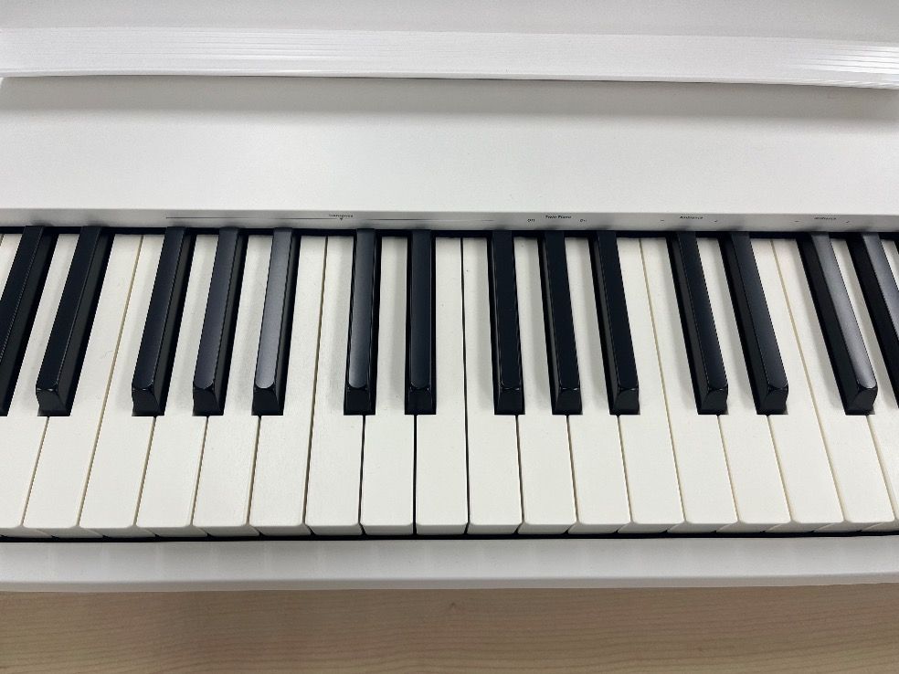 ☆69217【電子ピアノ】ROLAND FP30XWH 22年製 - メルカリ