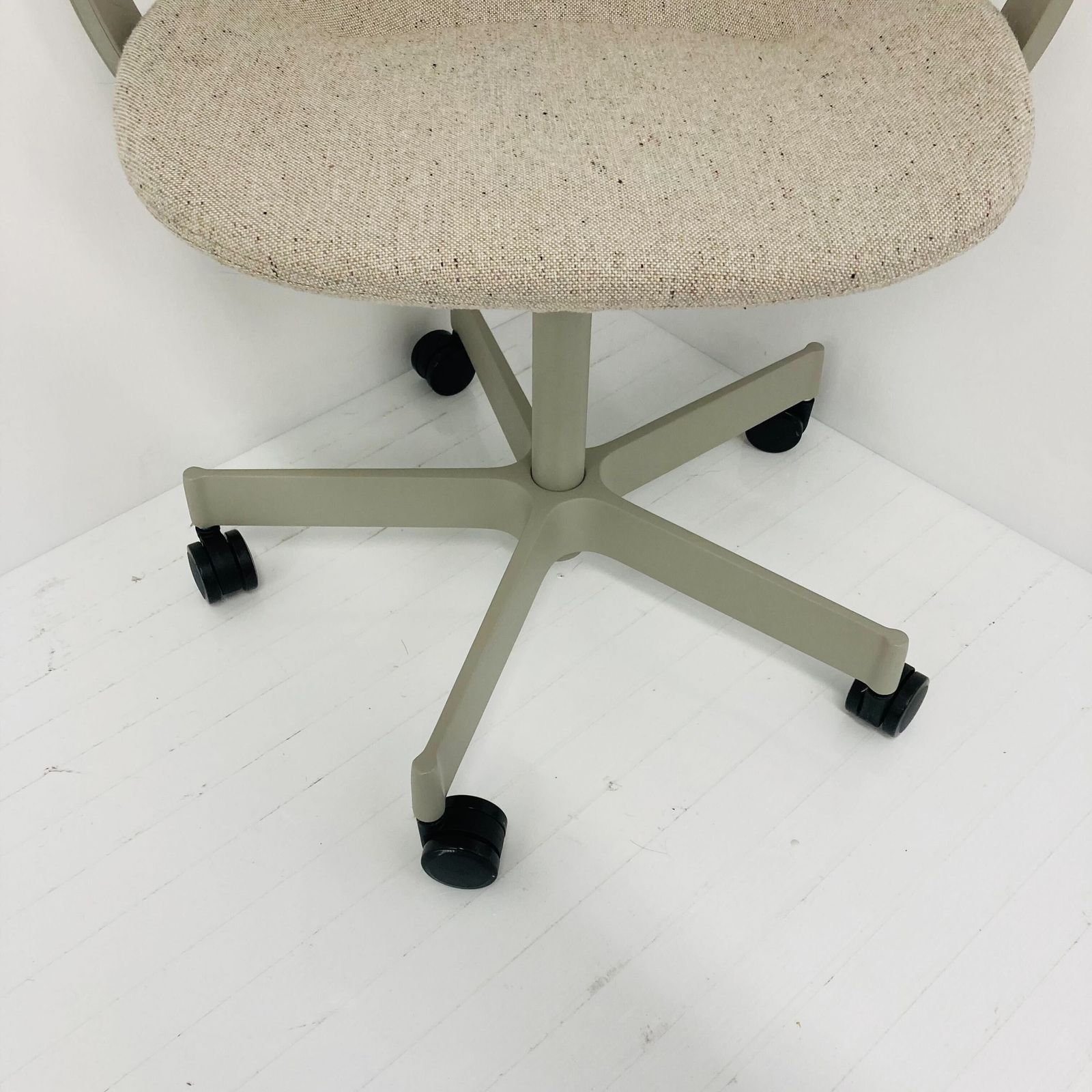 バーテブラ03 KG825CDM1-L4H9