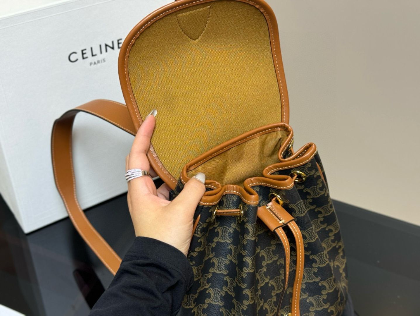 CELINE ミニ 16 3WAY 人気 ハンドバッグ SATINATED CALFSKIN CELINE】ミニ 16（セーズ）/ サテンドカーフスキンン (CELINE
