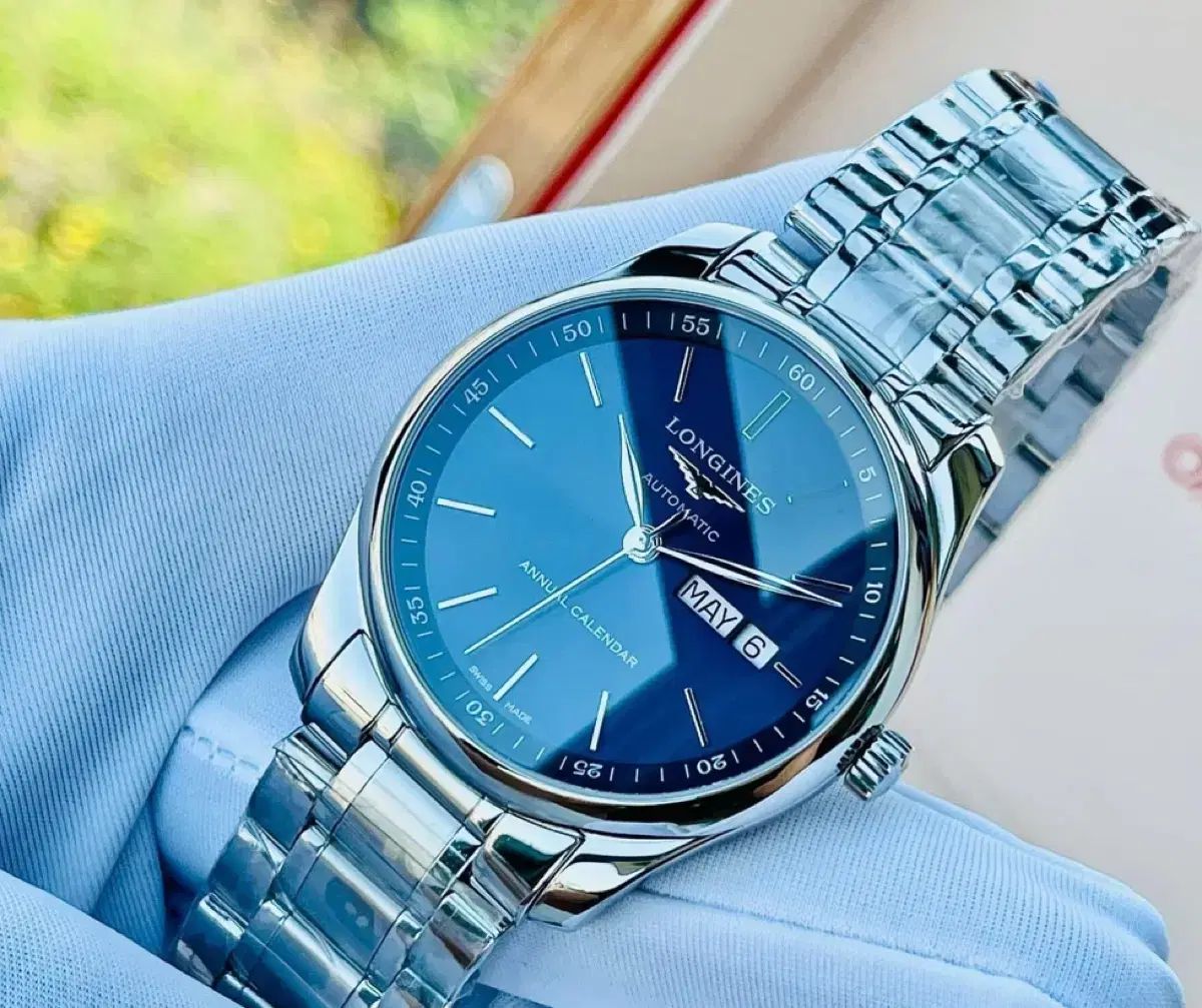 LONGINES 青い文字盤 長方形時計 LONGINES 青い文字盤 長方形時計