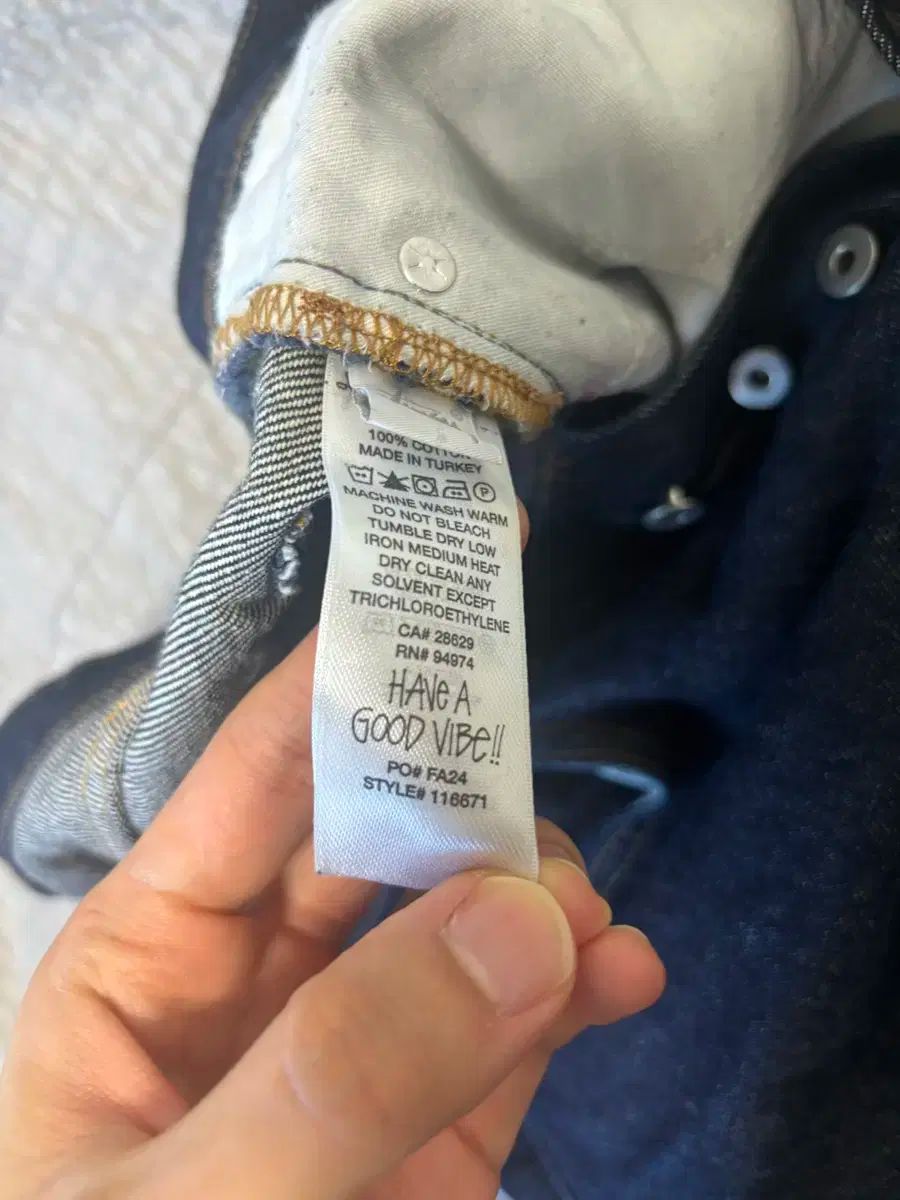 リラックスド デニム